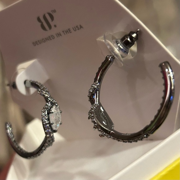 💎Swirling Details💎 RESERVED - Picture 5 of 7